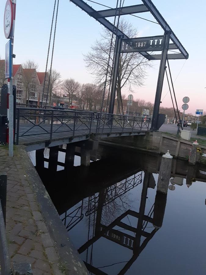 Lekkerwegbijleeuwen, 1 Minuut Naar Hartje Centrum สเนก ภายนอก รูปภาพ