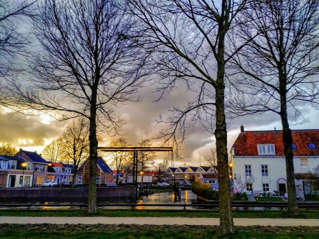 Lekkerwegbijleeuwen, 1 Minuut Naar Hartje Centrum สเนก ภายนอก รูปภาพ